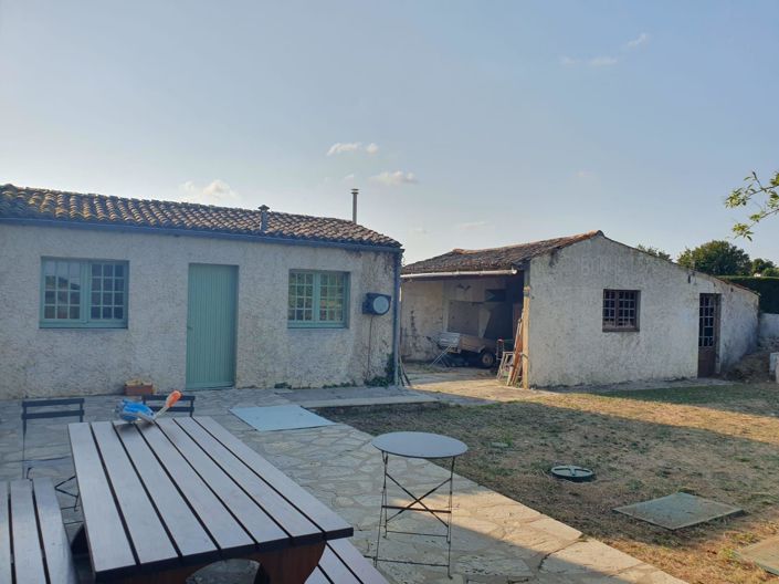 Image No.22-5 Bed House for sale