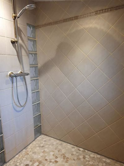 Image No.28-5 Bed House for sale