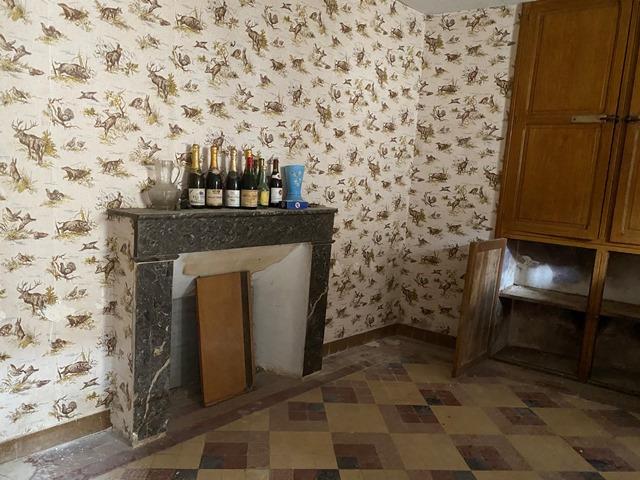 Image No.10-3 Bed House for sale