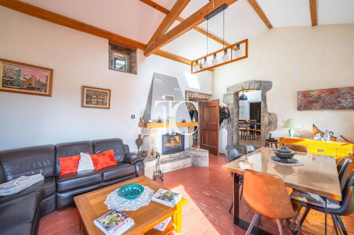 Image No.22-5 Bed House for sale