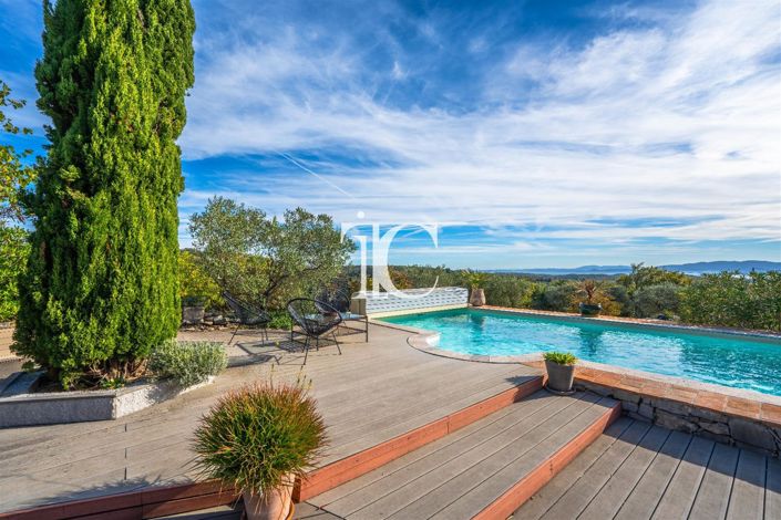 Image No.36-5 Bed House for sale