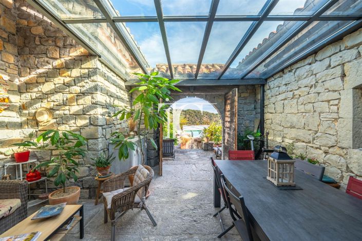 Image No.9-5 Bed House for sale