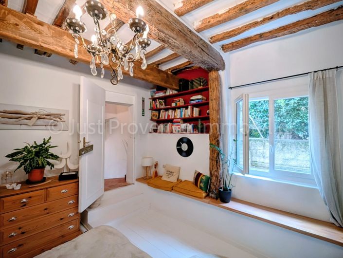 Image No.10-2 Bed House for sale