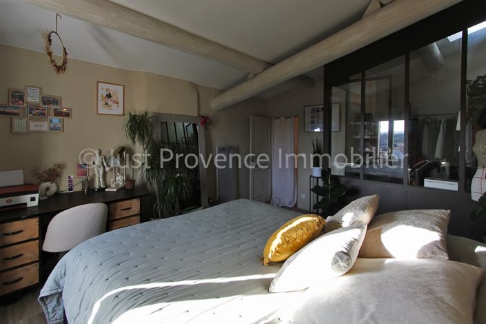 Image No.12-2 Bed House for sale