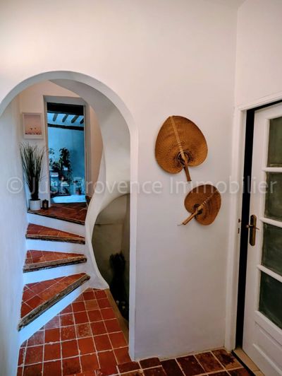 Image No.7-2 Bed House for sale