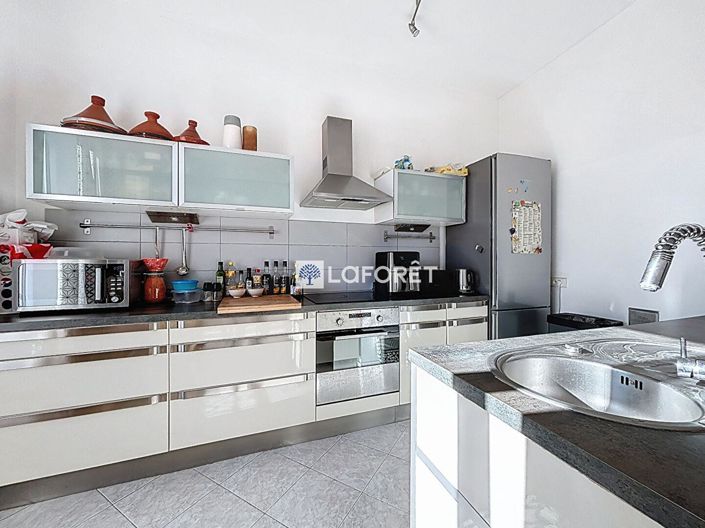 Image No.6-3 Bed Apartment for sale