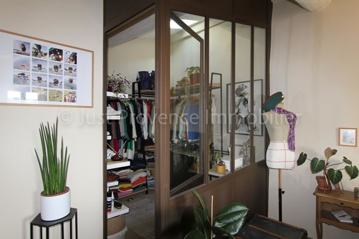 Image No.11-2 Bed House for sale