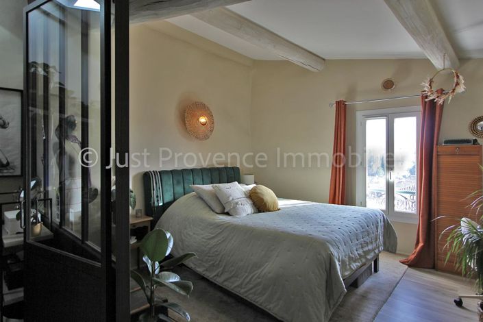 Image No.9-2 Bed House for sale