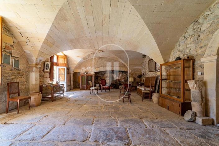 Image No.4-Propriété de 10 chambres à vendre à Cavillargues