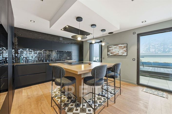 Image No.4-5 Bed Apartment for sale