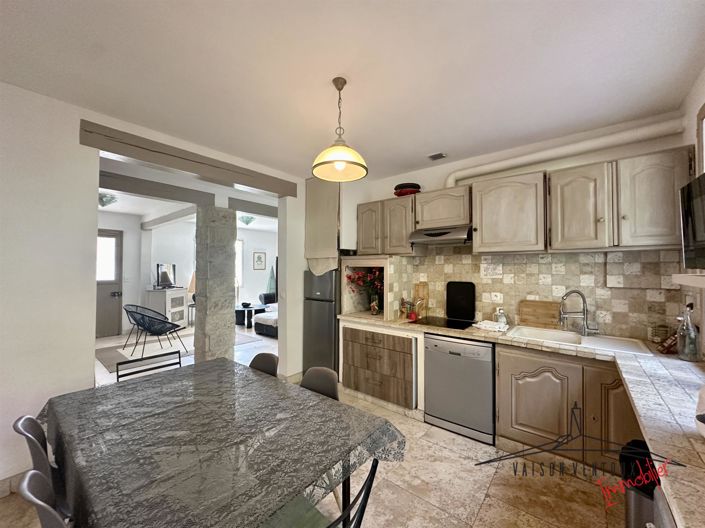 Image No.18-6 Bed House for sale