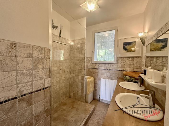 Image No.24-6 Bed House for sale