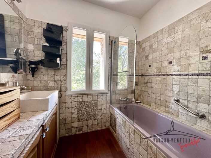 Image No.28-6 Bed House for sale