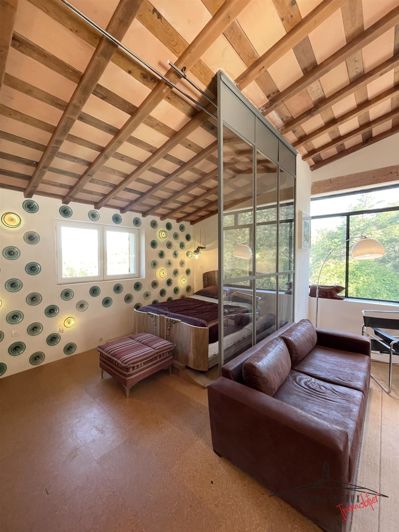 Image No.42-6 Bed House for sale