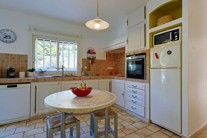 Image No.7-4 Bed House for sale