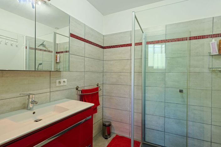 Image No.9-4 Bed House for sale