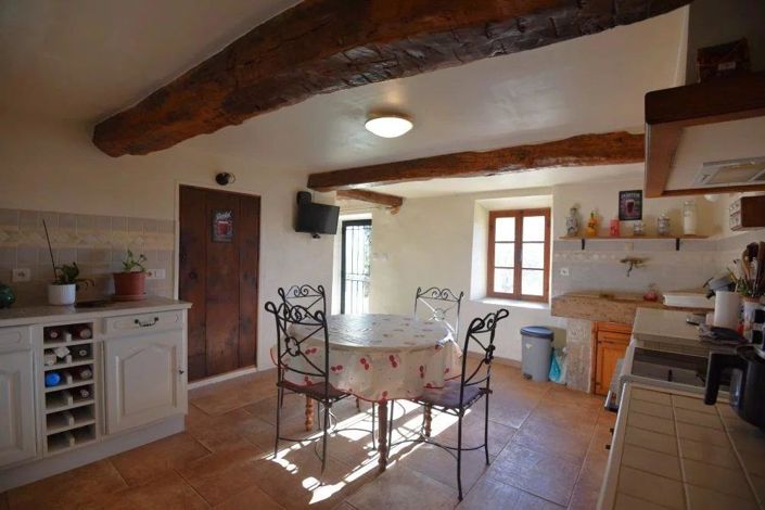 Image No.6-3 Bed House for sale