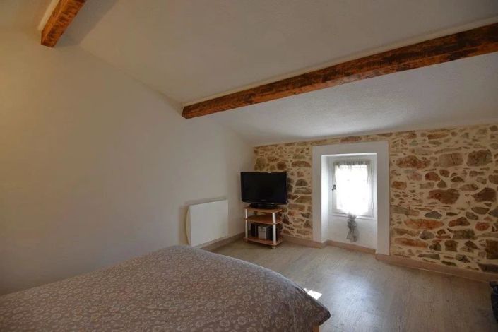 Image No.9-3 Bed House for sale