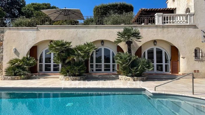 Image No.17-5 Bed House for sale