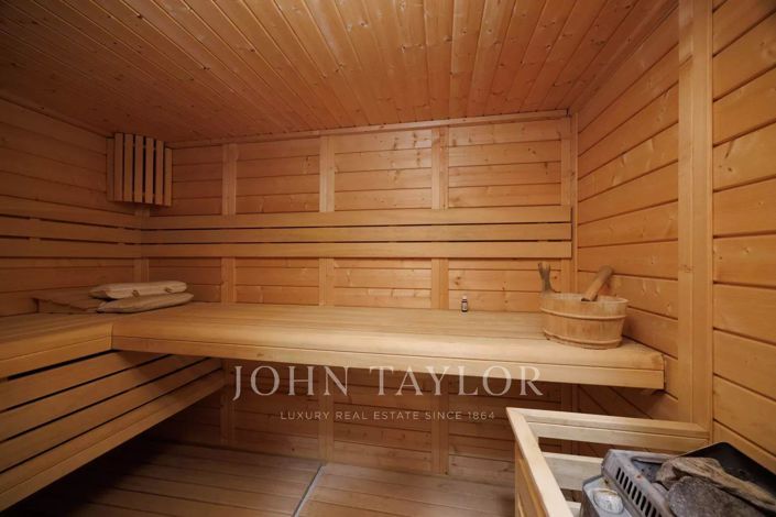 Image No.17-5 Bed House for sale