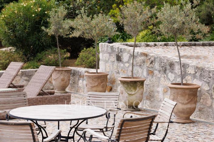 Image No.19-5 Bed House for sale