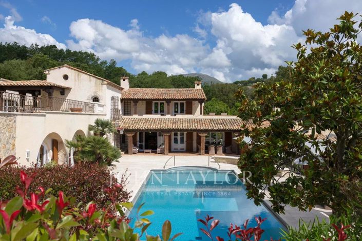 Image No.2-5 Bed House for sale