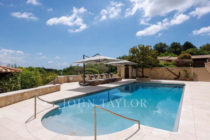 Image No.21-5 Bed House for sale