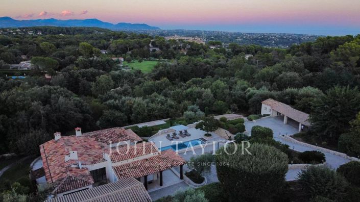 Image No.23-5 Bed House for sale