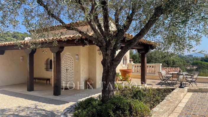 Image No.4-5 Bed House for sale