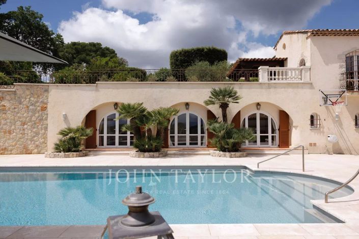 Image No.9-5 Bed House for sale