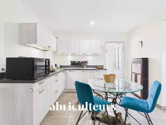 Image No.5-2 Bed Apartment for sale