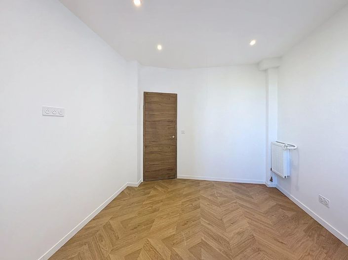 Image No.15-1 Bed Apartment for sale