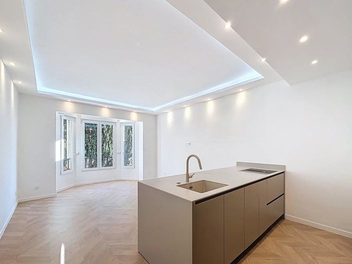 Image No.30-1 Bed Apartment for sale