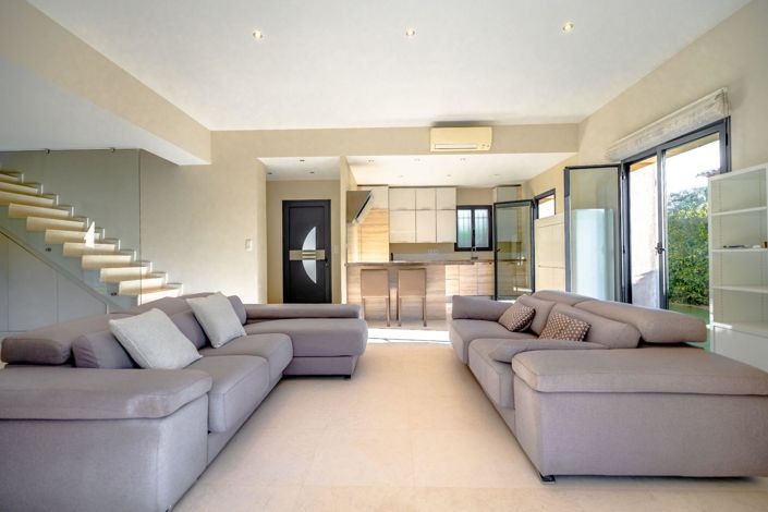 Image No.2-3 Bed House for sale