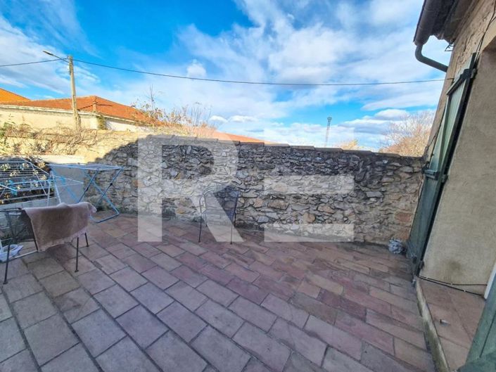 Image No.10-3 Bed House for sale