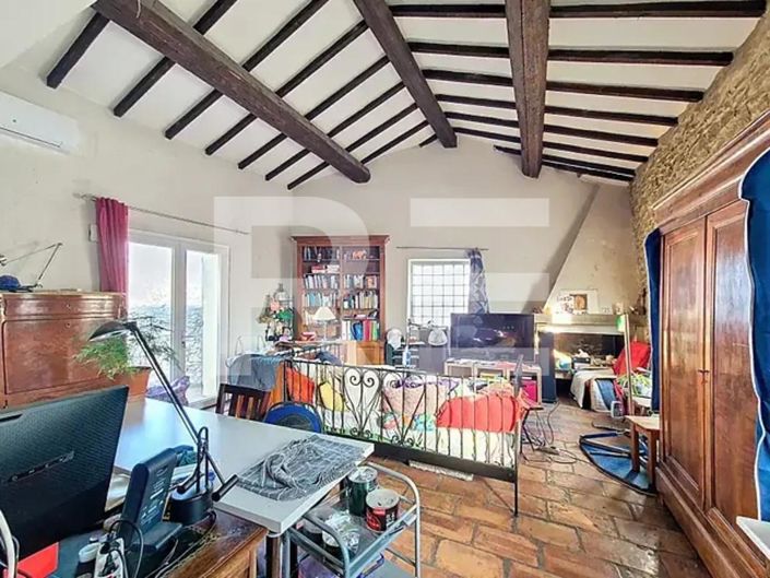 Image No.9-3 Bed House for sale