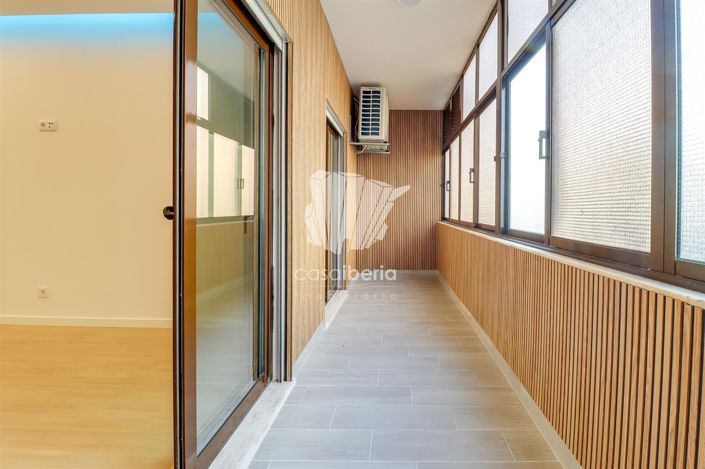 Image No.18-2 Bed Apartment for sale