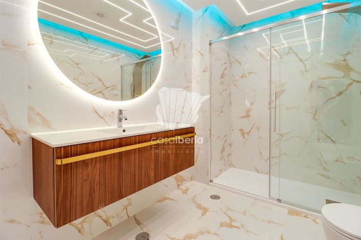 Image No.22-2 Bed Apartment for sale