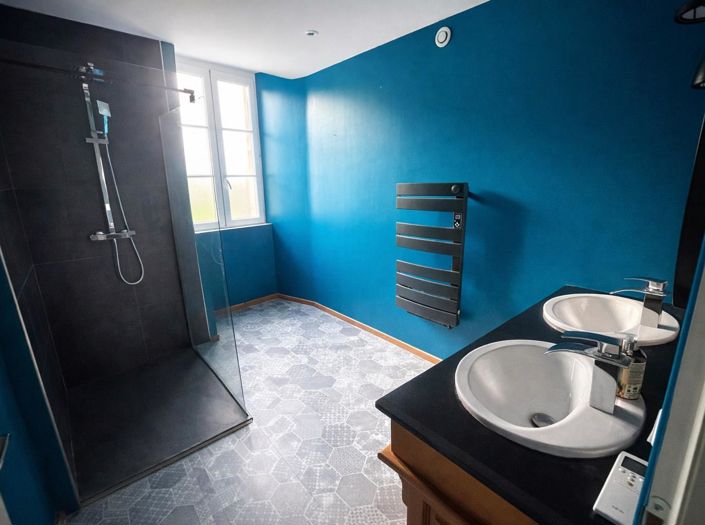 Image No.5-4 Bed House for sale