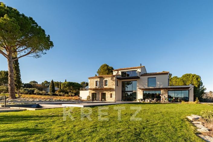 Image No.2-6 Bed House for sale