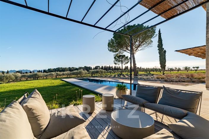 Image No.4-6 Bed House for sale