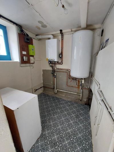 Image No.5-2 Bed House for sale