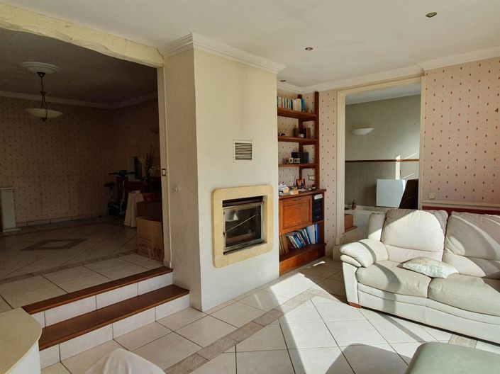 Image No.22-3 Bed House for sale