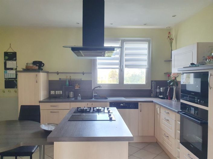 Image No.24-3 Bed House for sale