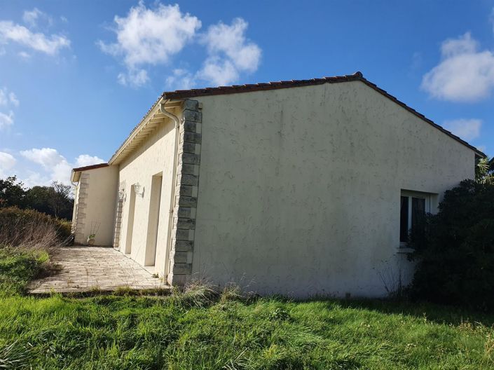 Image No.26-3 Bed House for sale