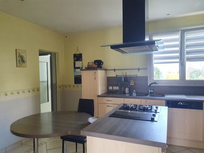 Image No.6-3 Bed House for sale