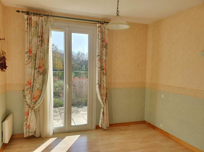 Image No.8-3 Bed House for sale