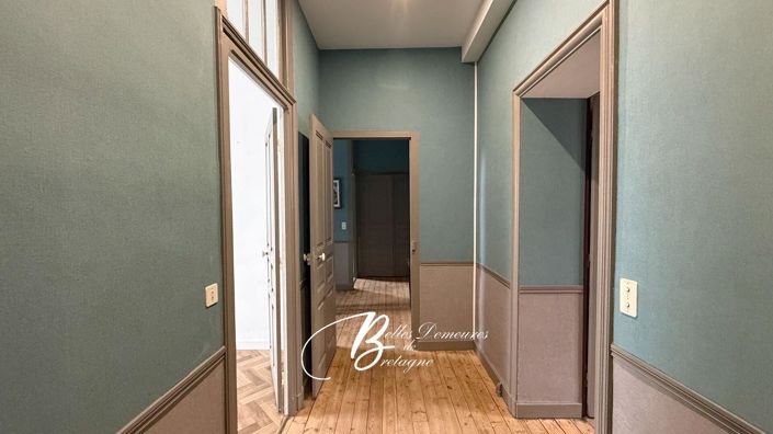 Image No.15-8 Bed House for sale