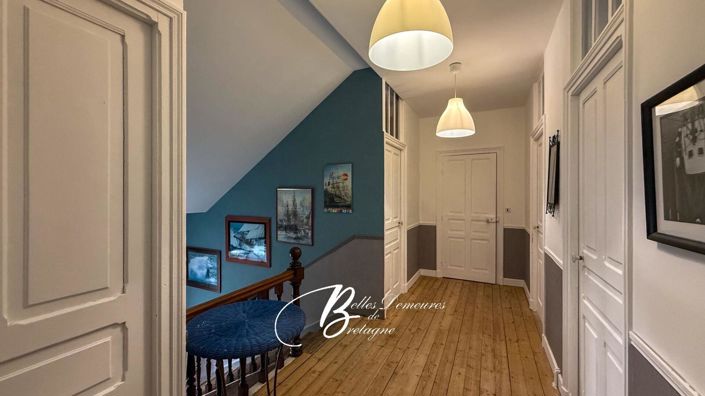 Image No.17-8 Bed House for sale