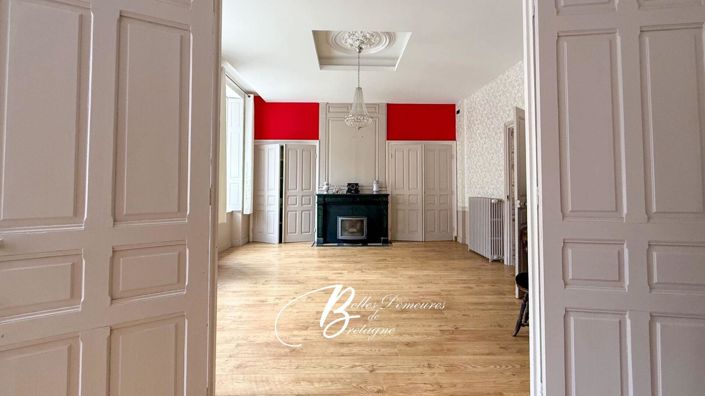 Image No.3-8 Bed House for sale